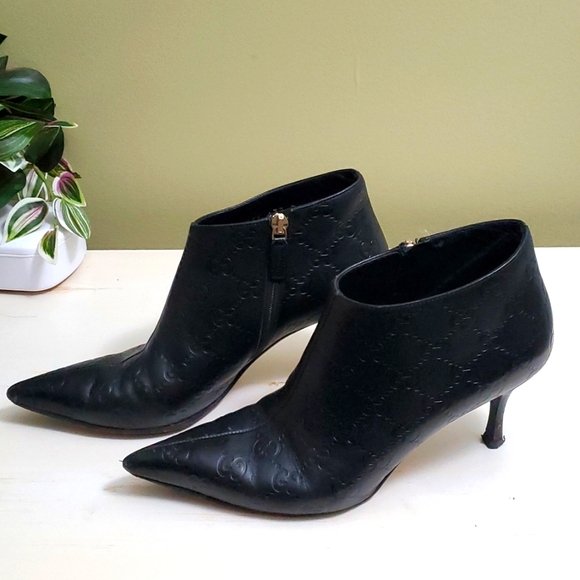 Gucci | Black Leather Ankle Boots Sz 37C - Picture 1 of 13